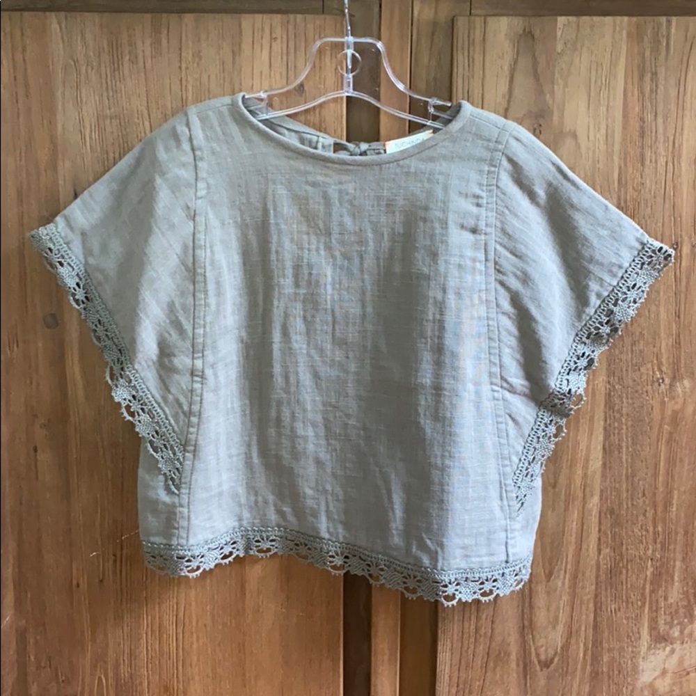 NWT Tuchinda gauze top w/lace 3/4T